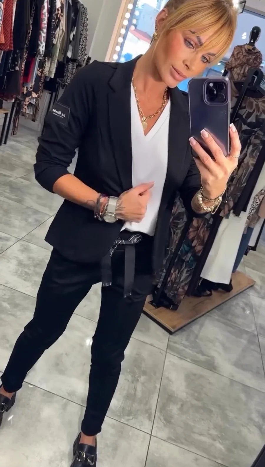 Carly - Skrojony Zestaw z miękką Marynarką i Swobodnymi Joggerami